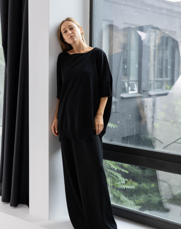 Шовковий oversize джемпер